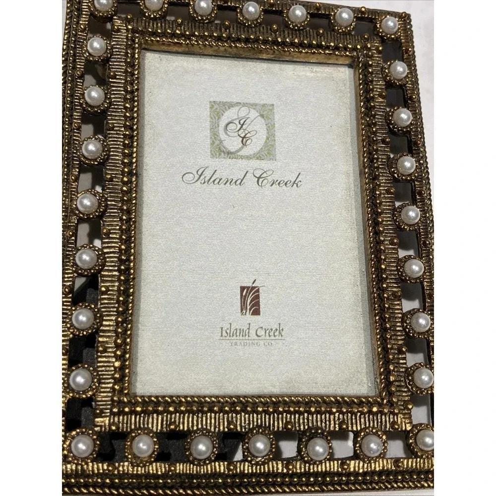 Island Creek Pearl Embellished Reticulated Gold Tone Metal‎ Picture Frame 2x3