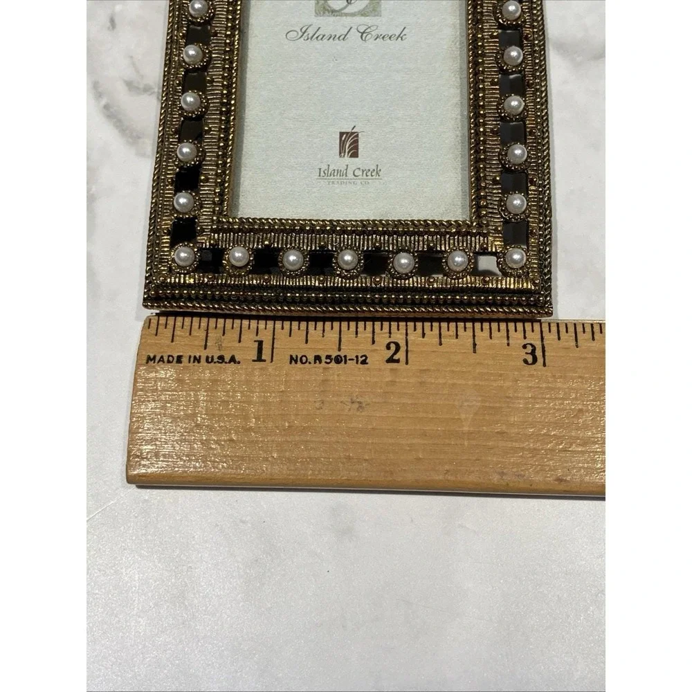 Island Creek Pearl Embellished Reticulated Gold Tone Metal‎ Picture Frame 2x3