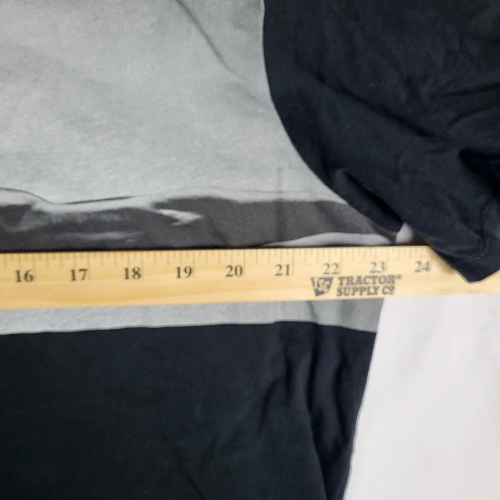 RARE Young Michael Jordan Outstretched Arms Tshirt Men XL‎ Black Wings Collector
