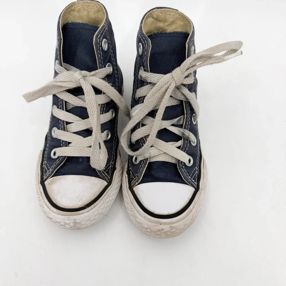 Converse top durable