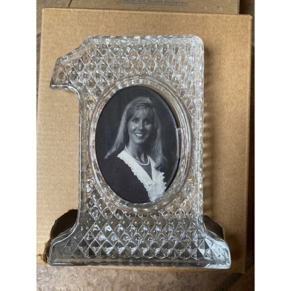 Vtg Avon You're Number One‎ Crystal Photo Frame Open Box 5.75