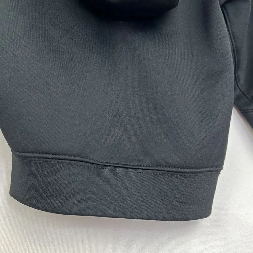 Nike black therma