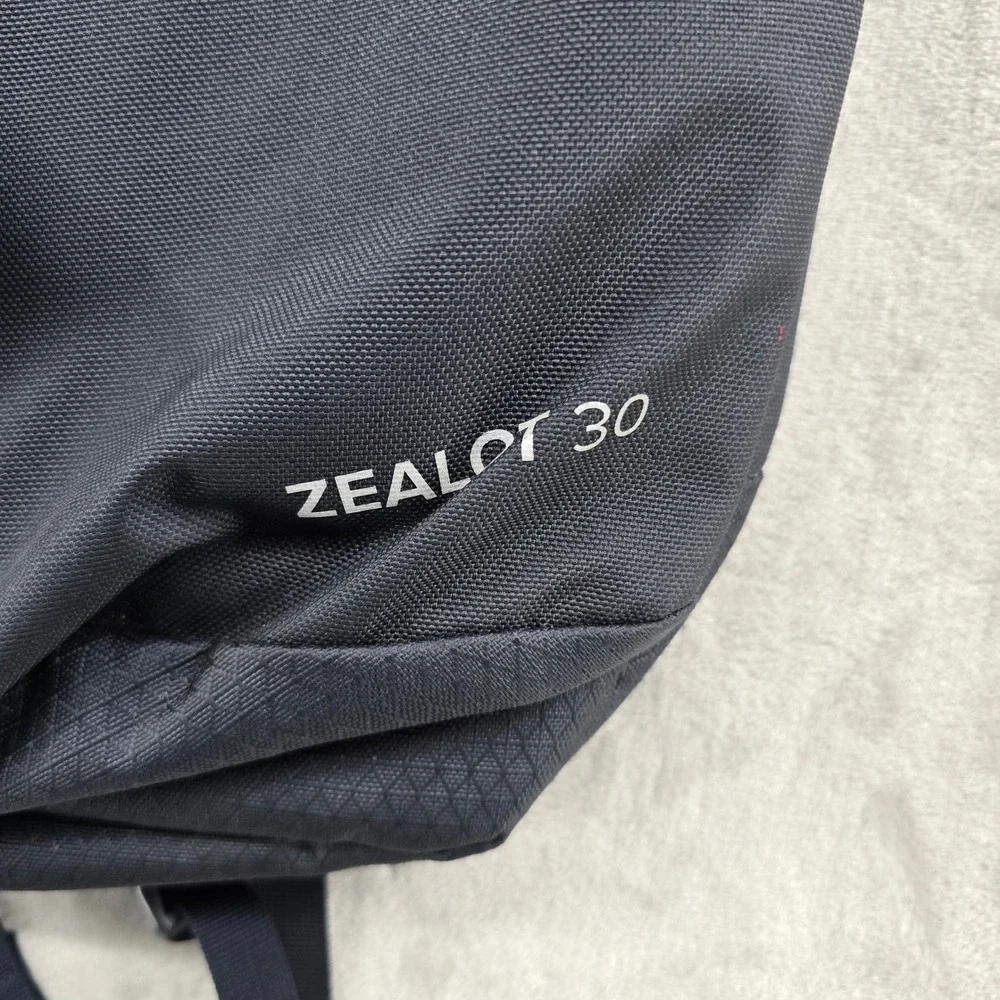 Osprey Zealot 30 Backpack Unisex‎ OS Black Teal Climbing Commuter Pack NEW