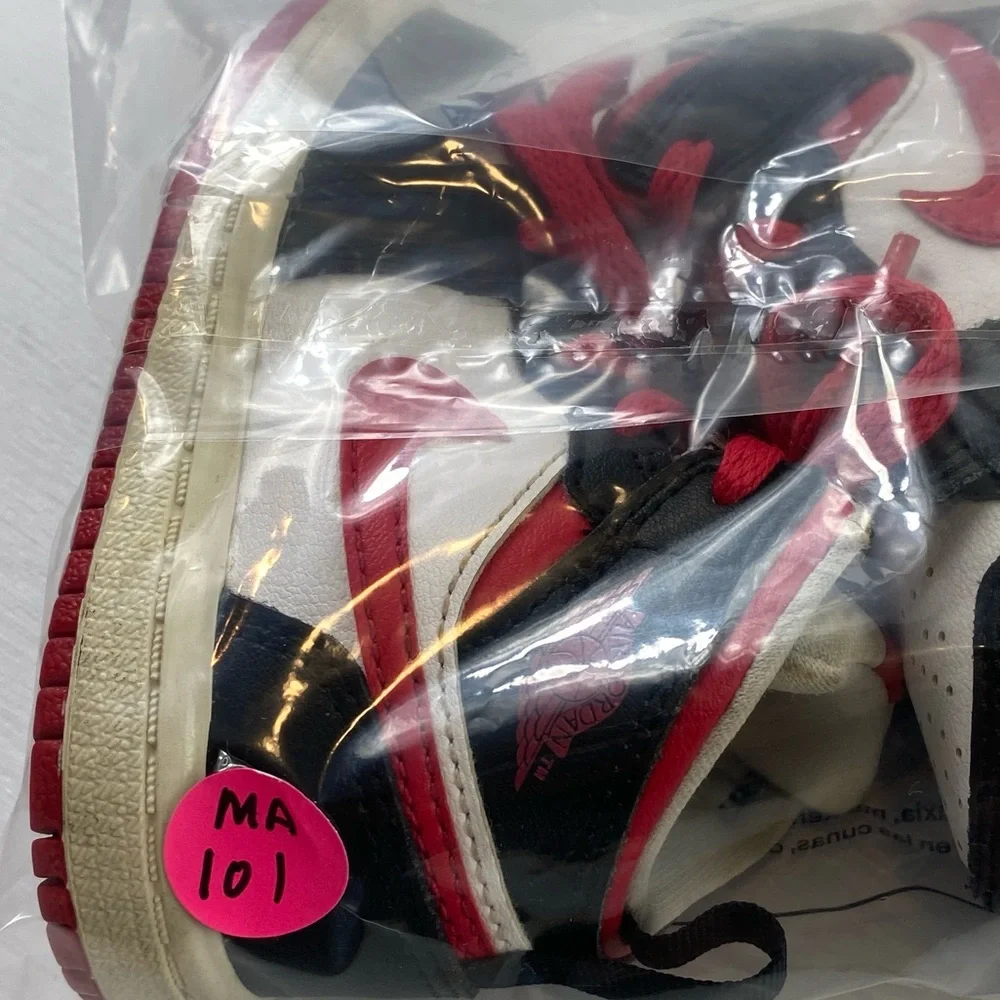 Nike dynamic sneakers