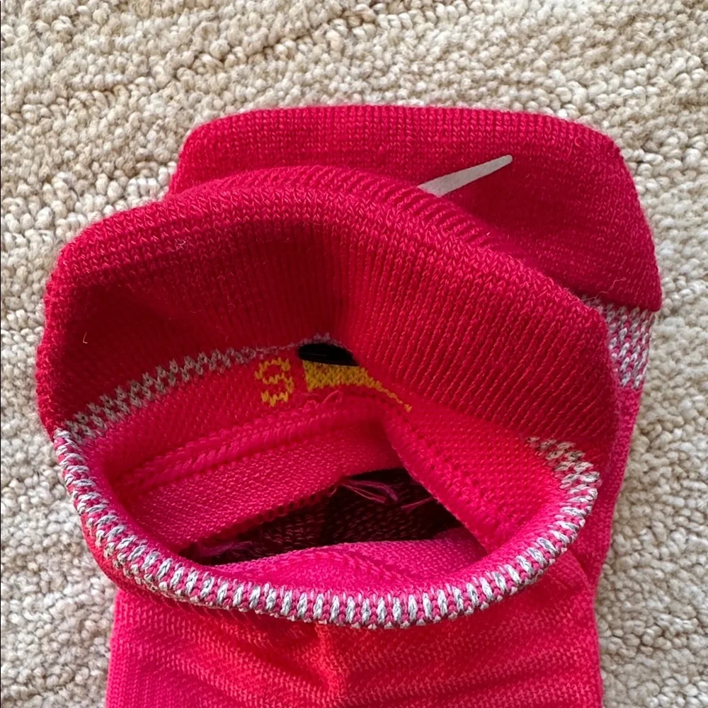 Nike nwt pairs