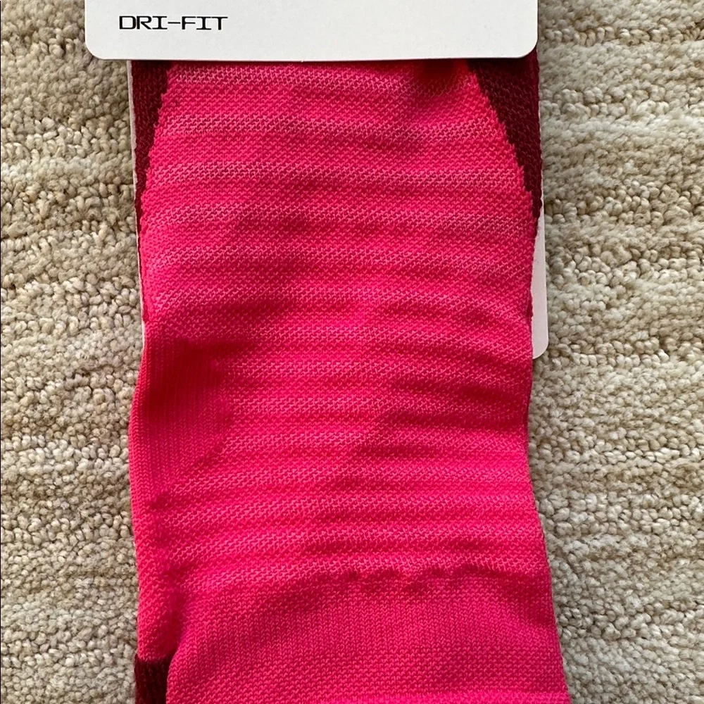 Nike nwt pairs