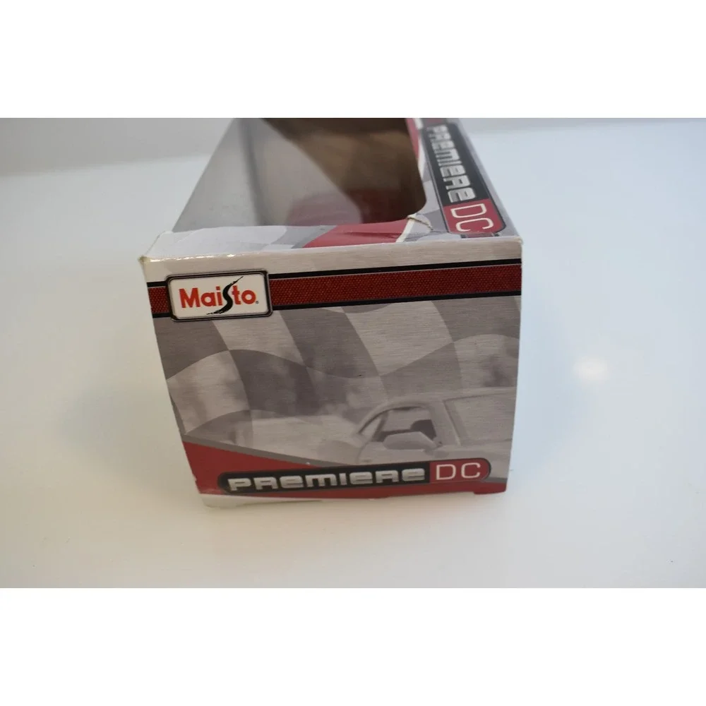 Maisto 1:24 Scale 1967 Ford Mustang GT Diecast Premiere DC NIB
