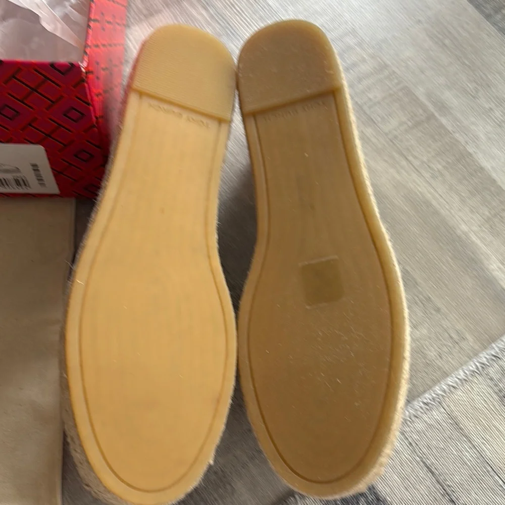 NEW Tory Burch Metallic Gold Leather Espadrille Flats