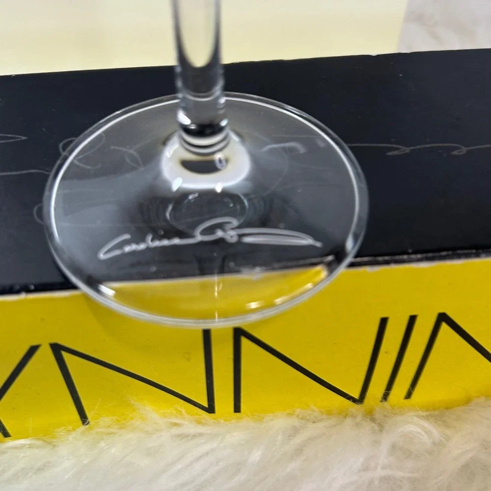 Carolina Gynning enchant your