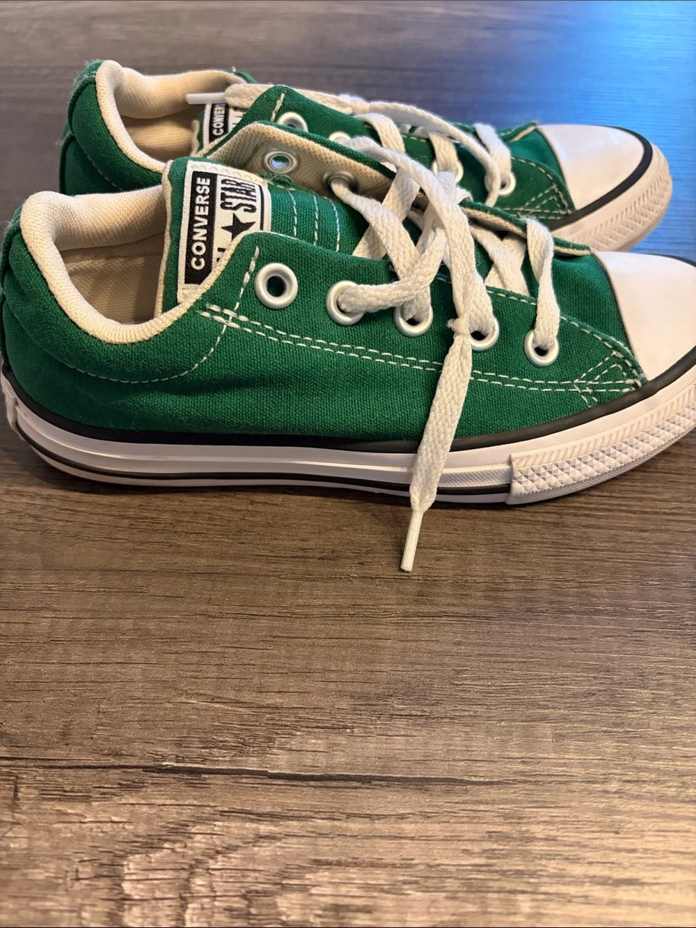 Converse rubber top