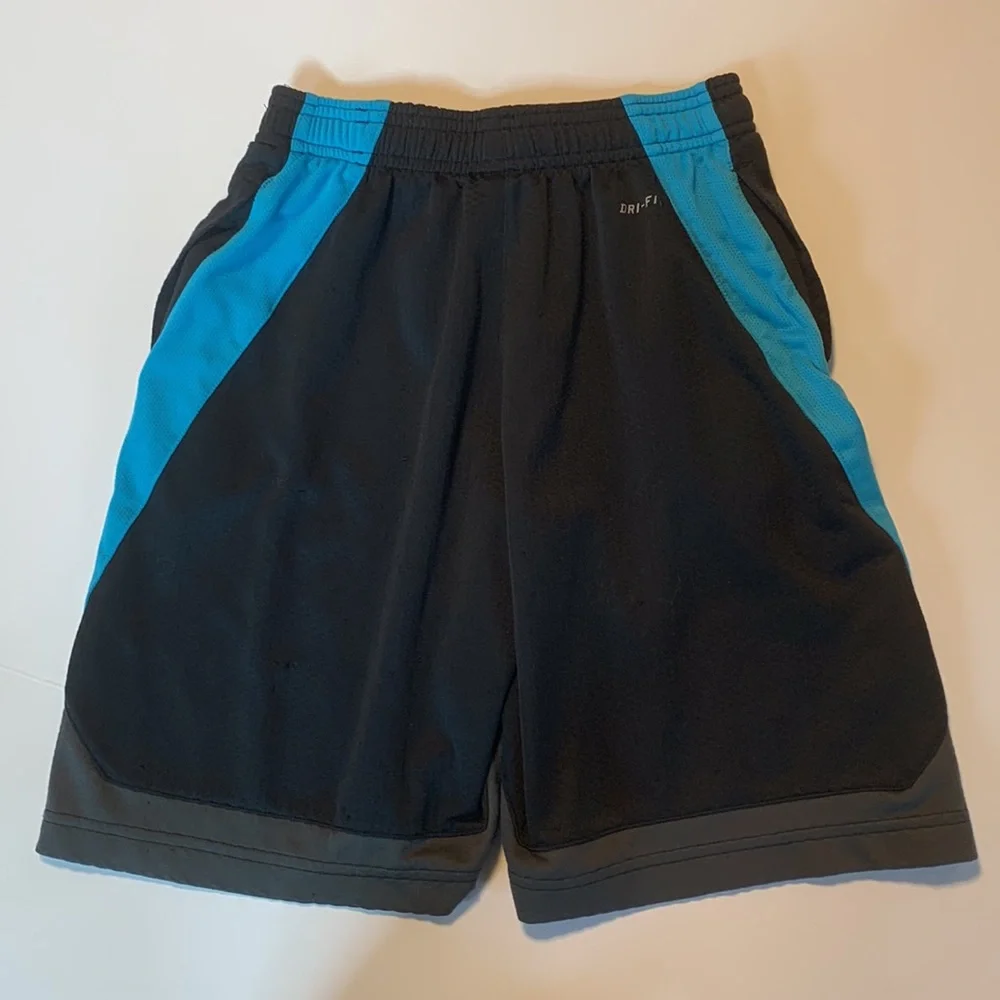 Nike boys size