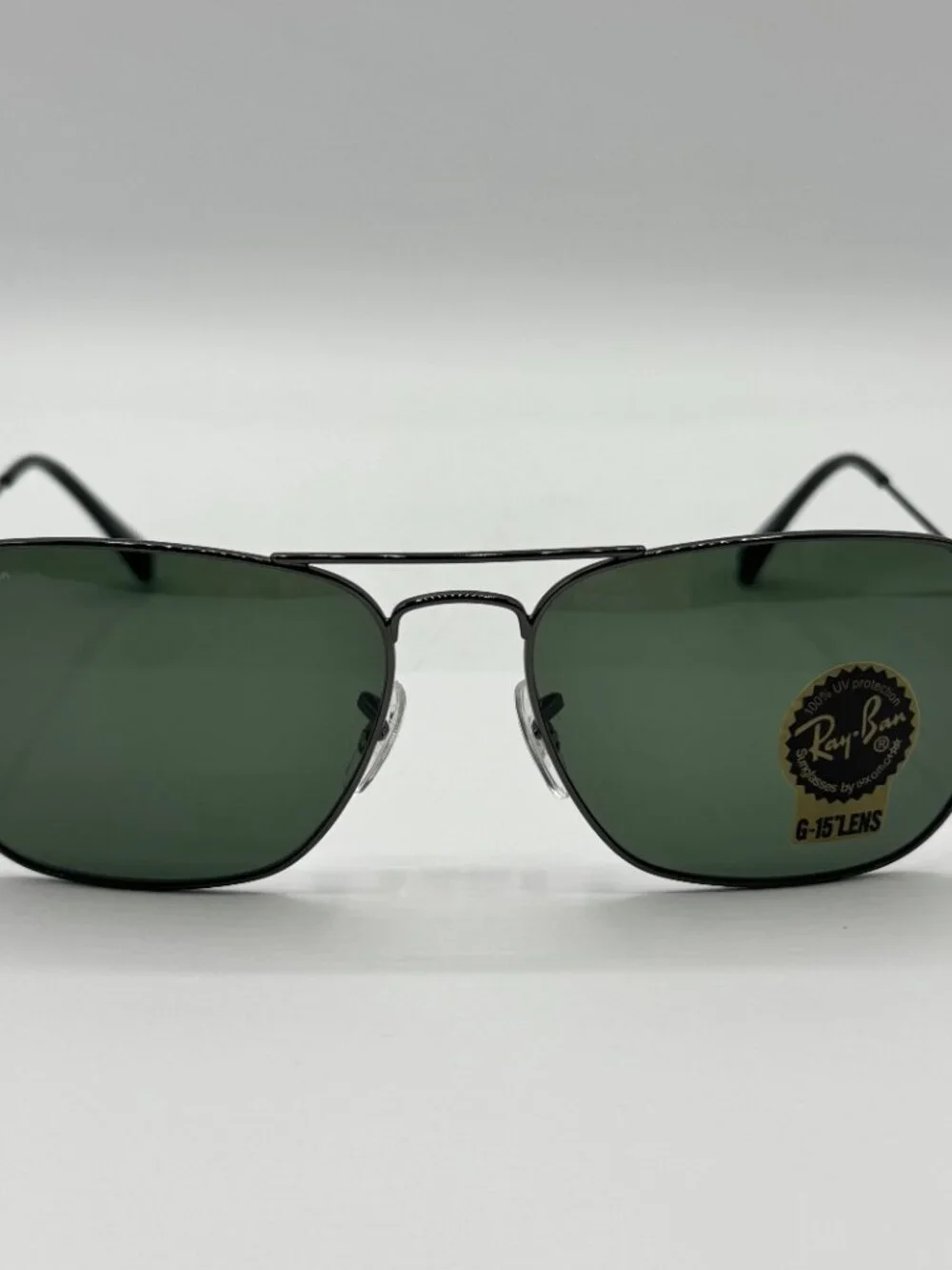 Ray-Ban model rb3136