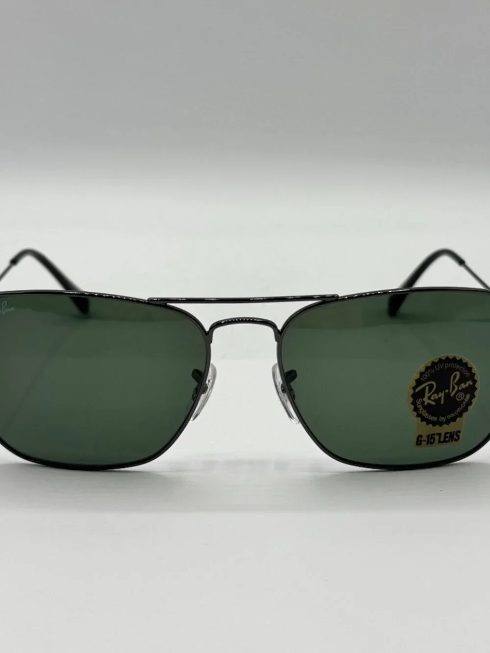 Ray-Ban model rb3136