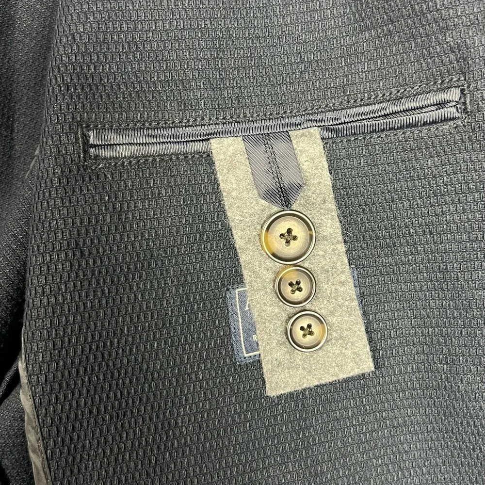Abercrombie & Fitch tailored two