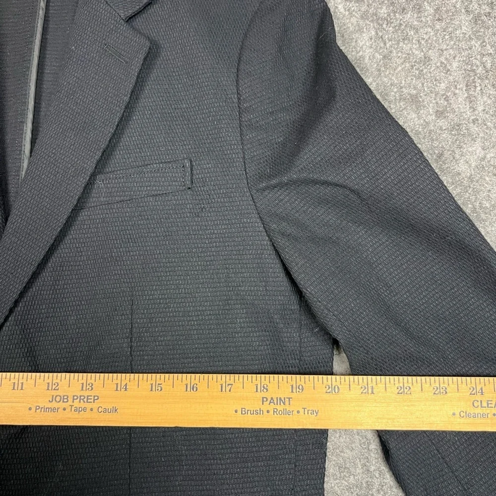 Abercrombie & Fitch tailored two