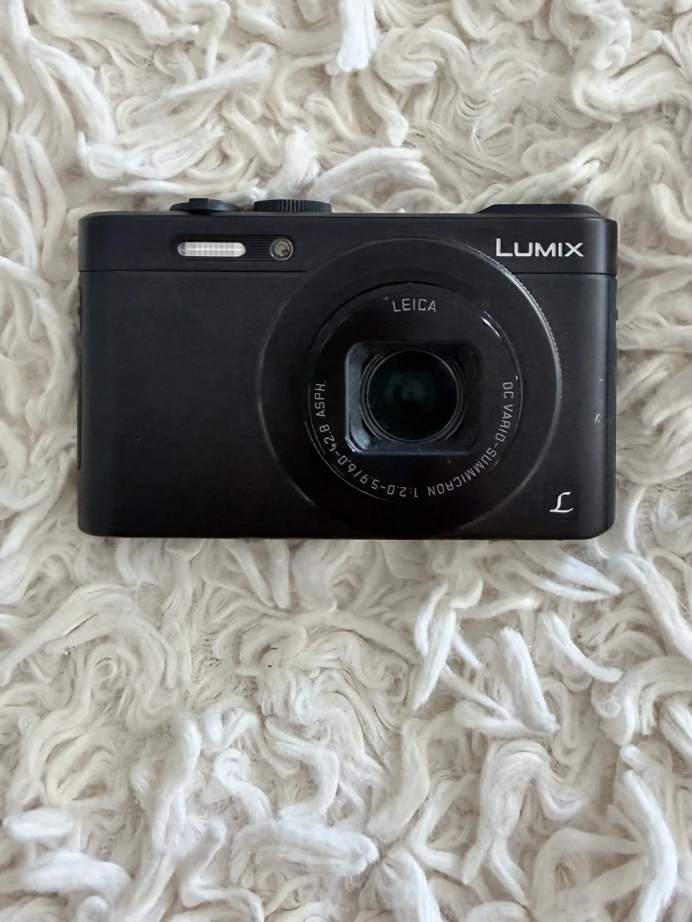 Panasonic compact lumix