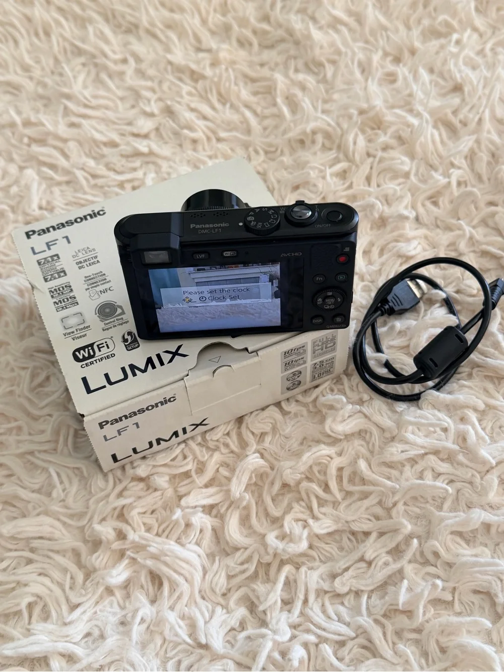 Panasonic compact lumix