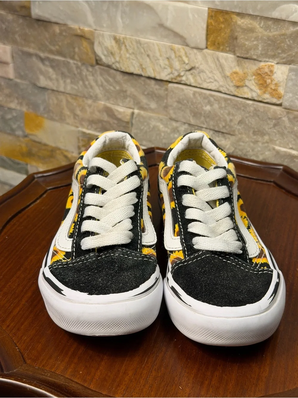 Girls Sz 11 Vans Old Skool Black Yellow Sunflower Skater Sneakers Shoe EUC