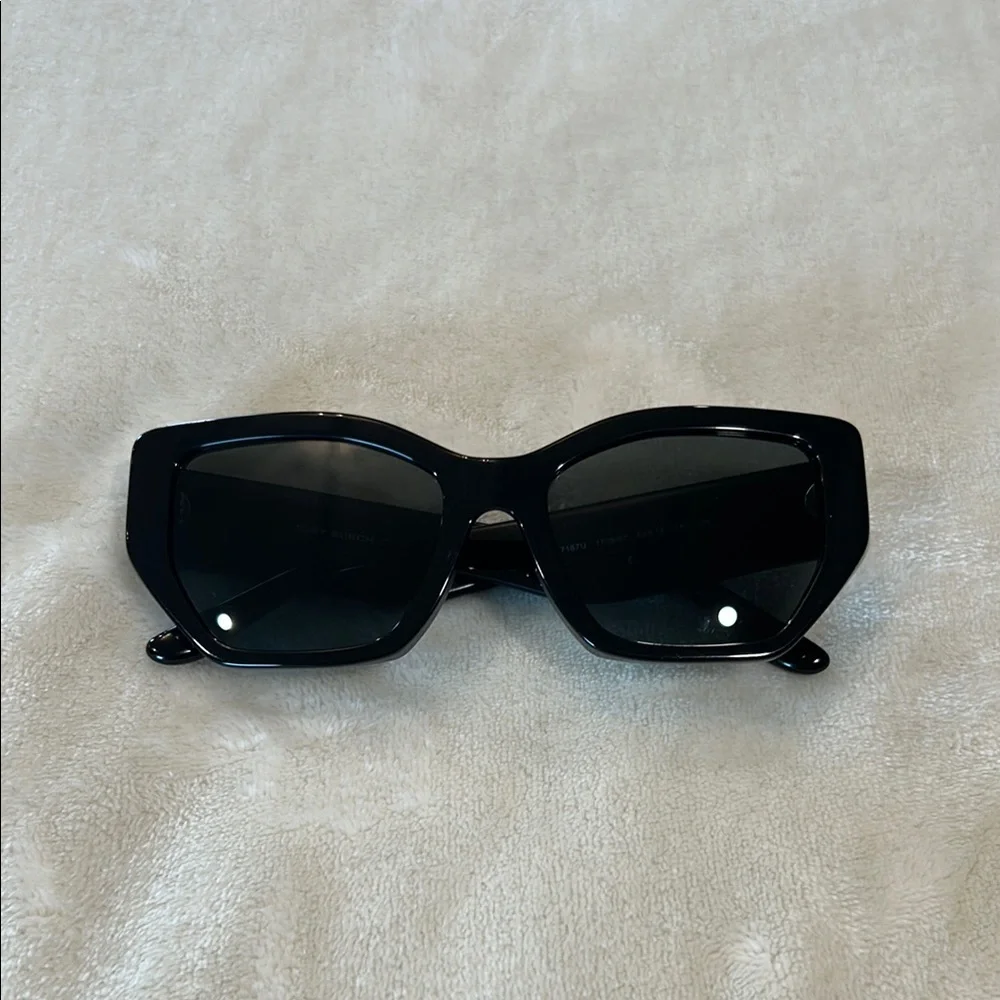 Tory Burch Black Cat-Eye Sunglasses with Gold Logo