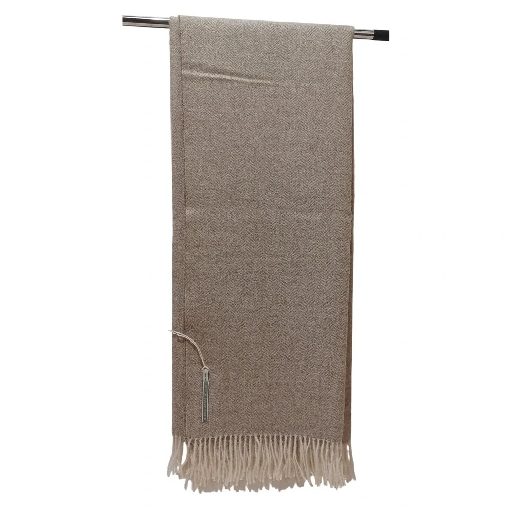 Alicia Adams Alpaca alicia adams
