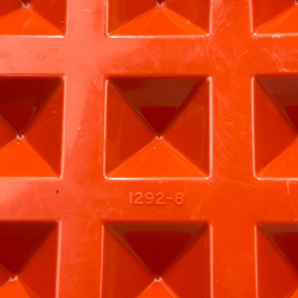 Tupperware vintage season