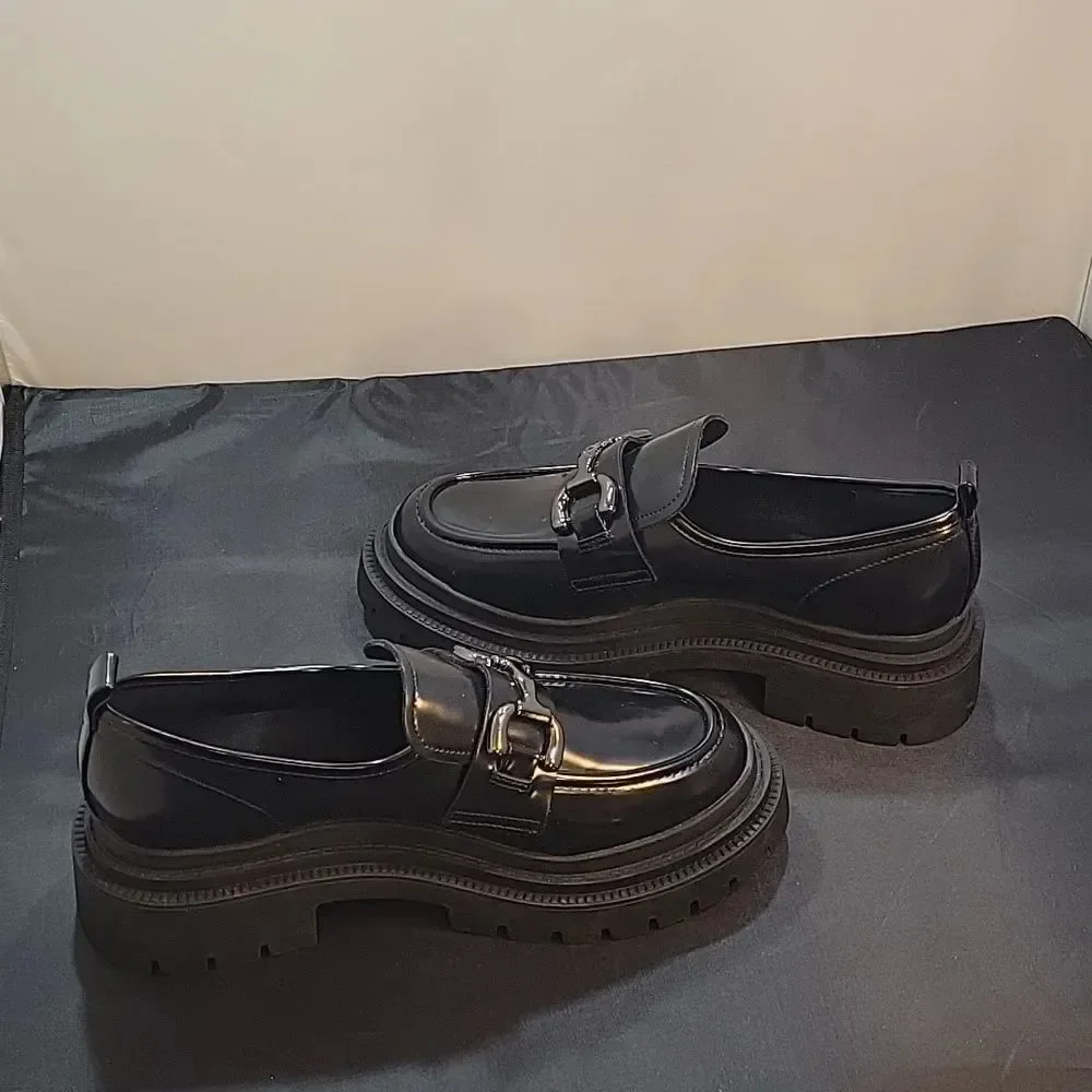 BRAND NEW MADDEN GIRL PLATFORM PATENT LEATHER CHUNKY HEEL WITH CHAIN LO…