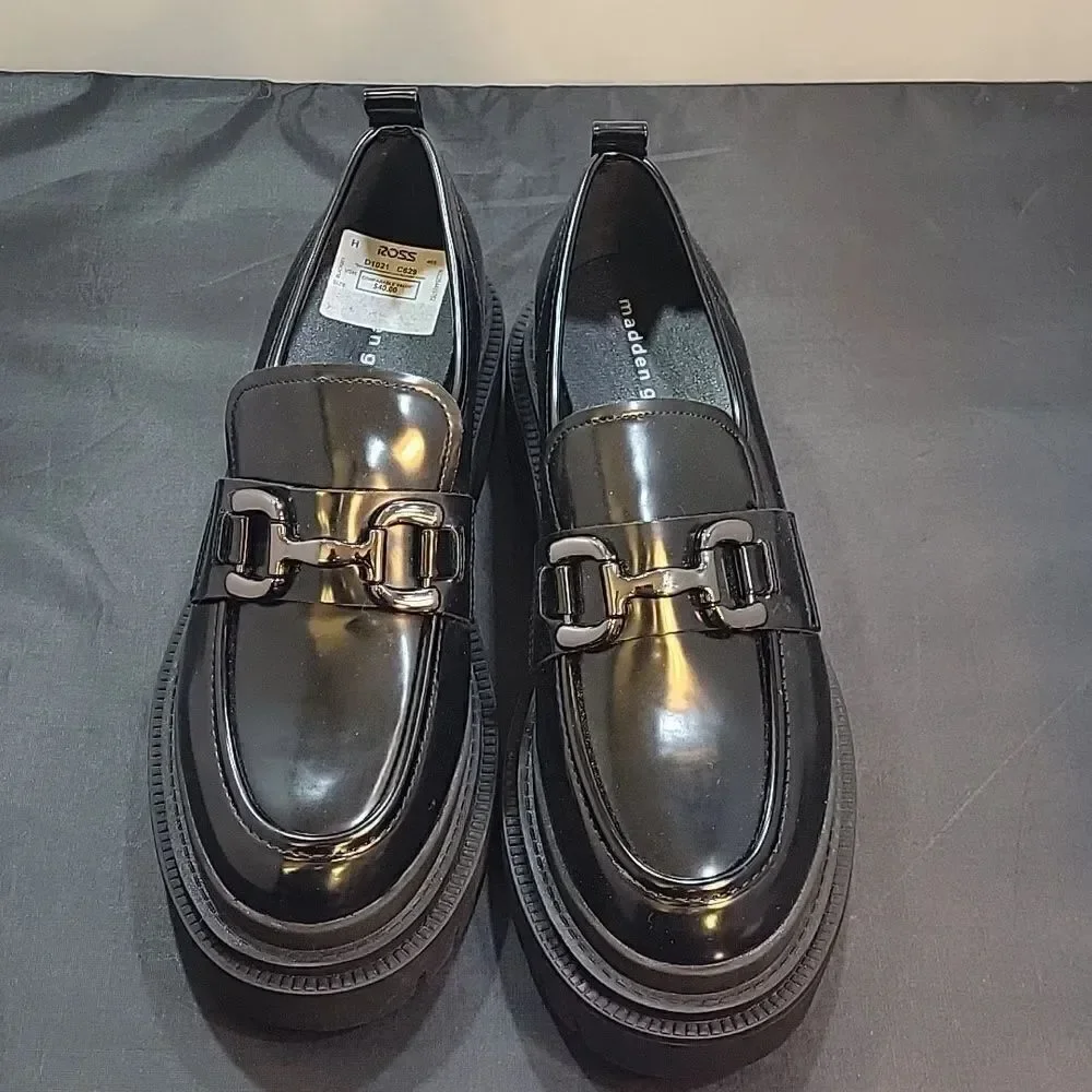 BRAND NEW MADDEN GIRL PLATFORM PATENT LEATHER CHUNKY HEEL WITH CHAIN LO…