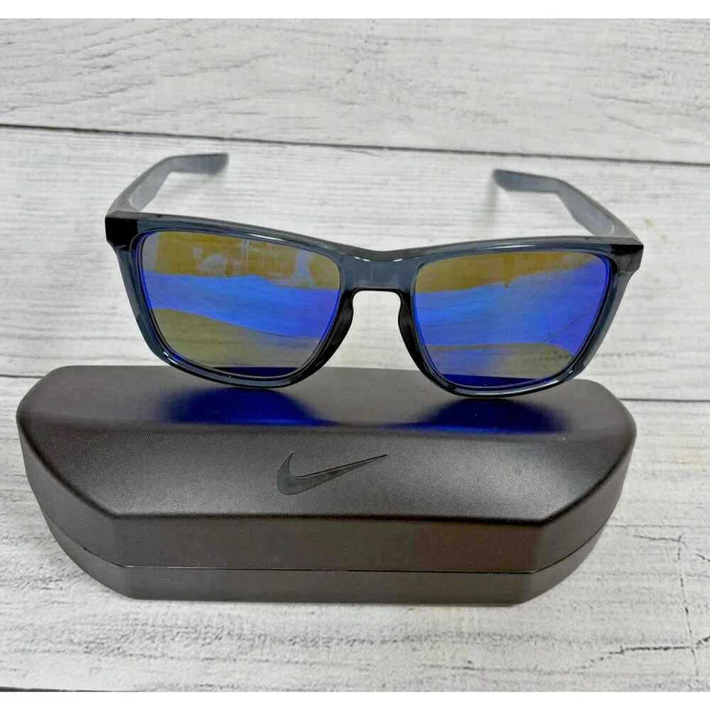 Nike FD1692 021 Crystal Dark Grey FORTUNE Sunglasses Mirror Lenses Shell Case