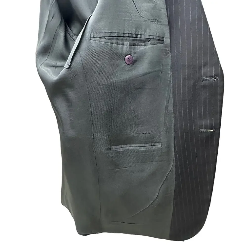 Oscar de la Renta tailored oscar