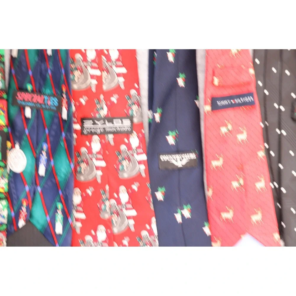 Mens Christmas Holiday Necktie Lot 12pc Looney Tunes Tommy Hilfiger Hugo Boss