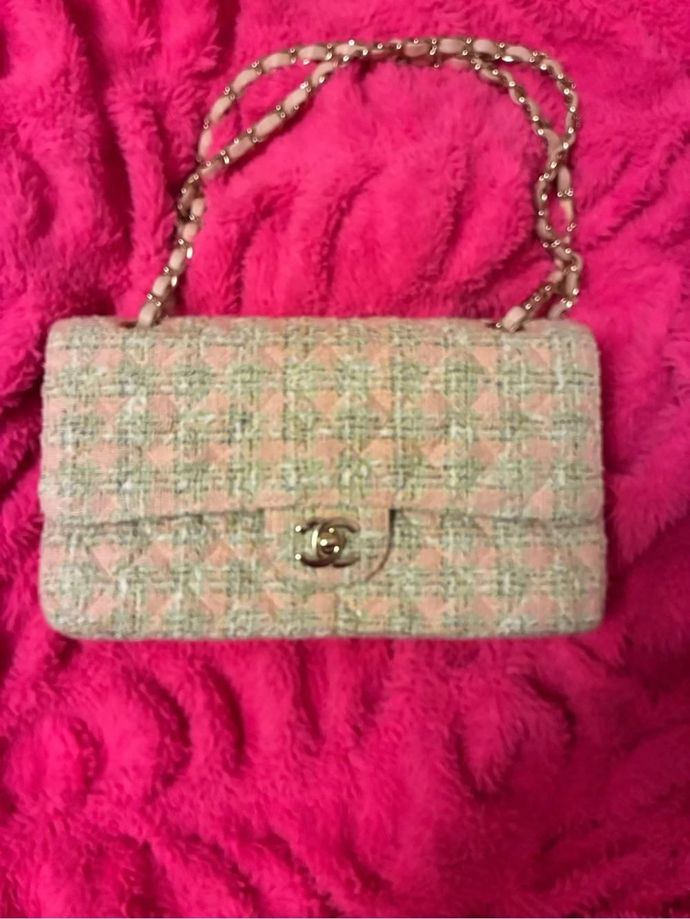 CHANEL Pastel Pink and Cream Tweed Shoulder Bag with Gold Chain