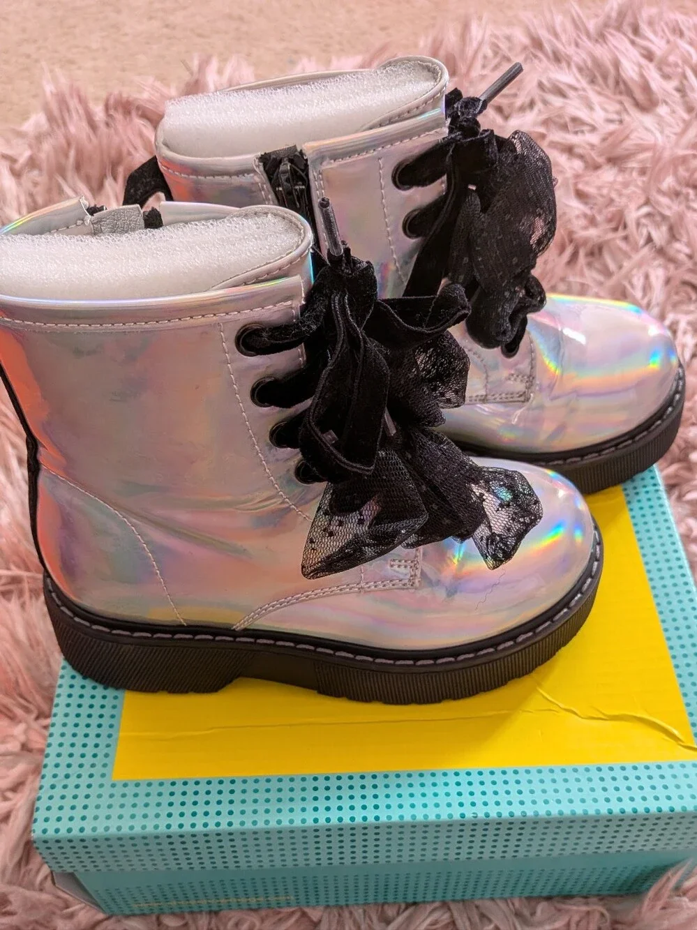 N/A shiny holographic