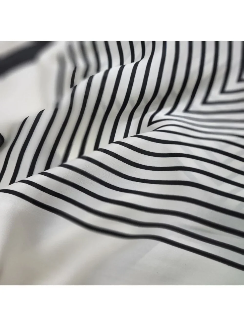 ⭐Luxury Elegant Bandana Silky Square Scarf WHITE BLACK Striped Versatile Soft
