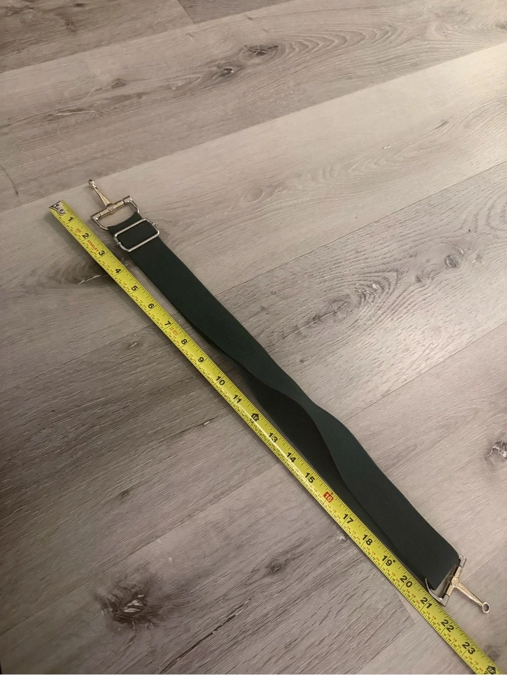 Free Ride Equestrian Hunter Green Elastic Waist Belt with Gold Horsebit Detail