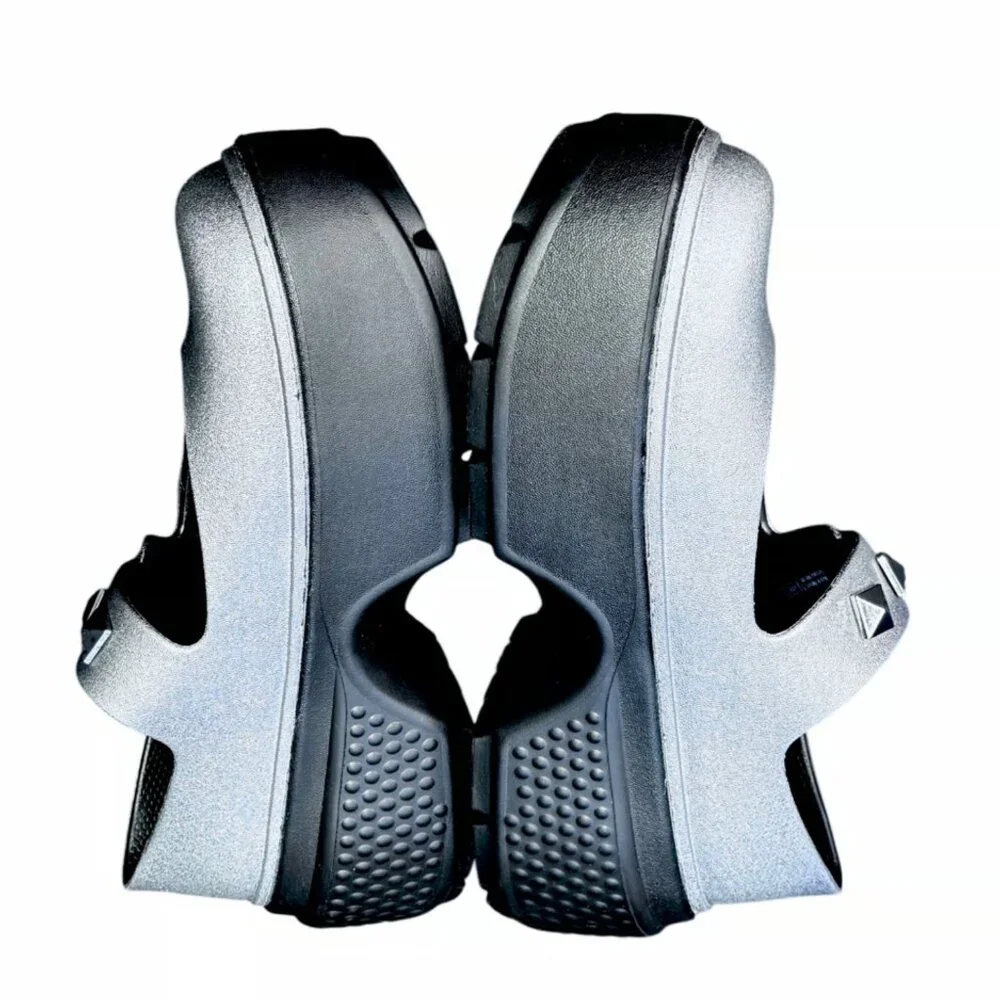 CROCS brand new