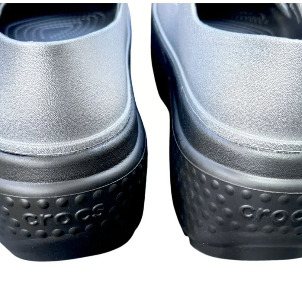 CROCS brand new