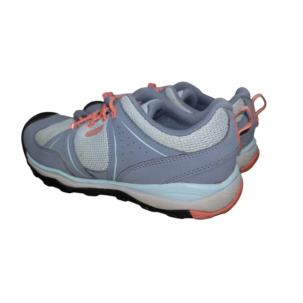 Keen low waterproof sz