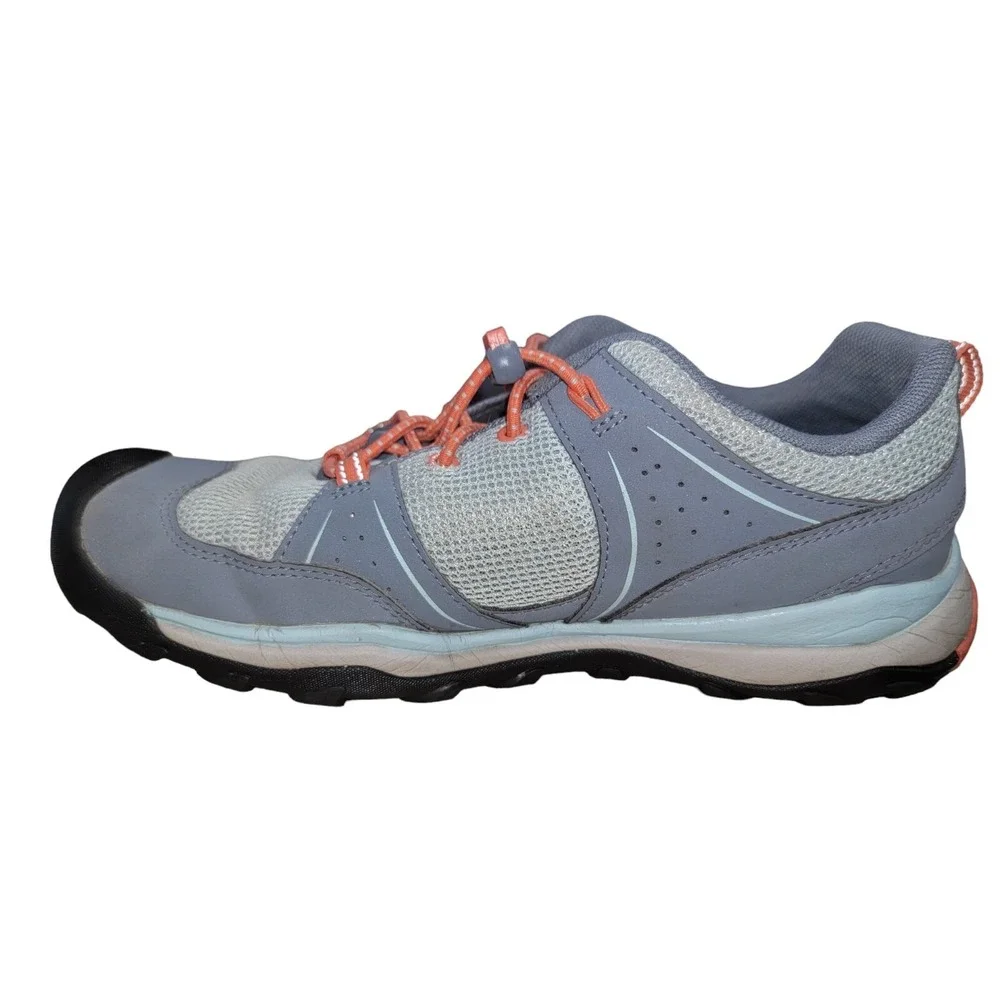 Keen ii hiking