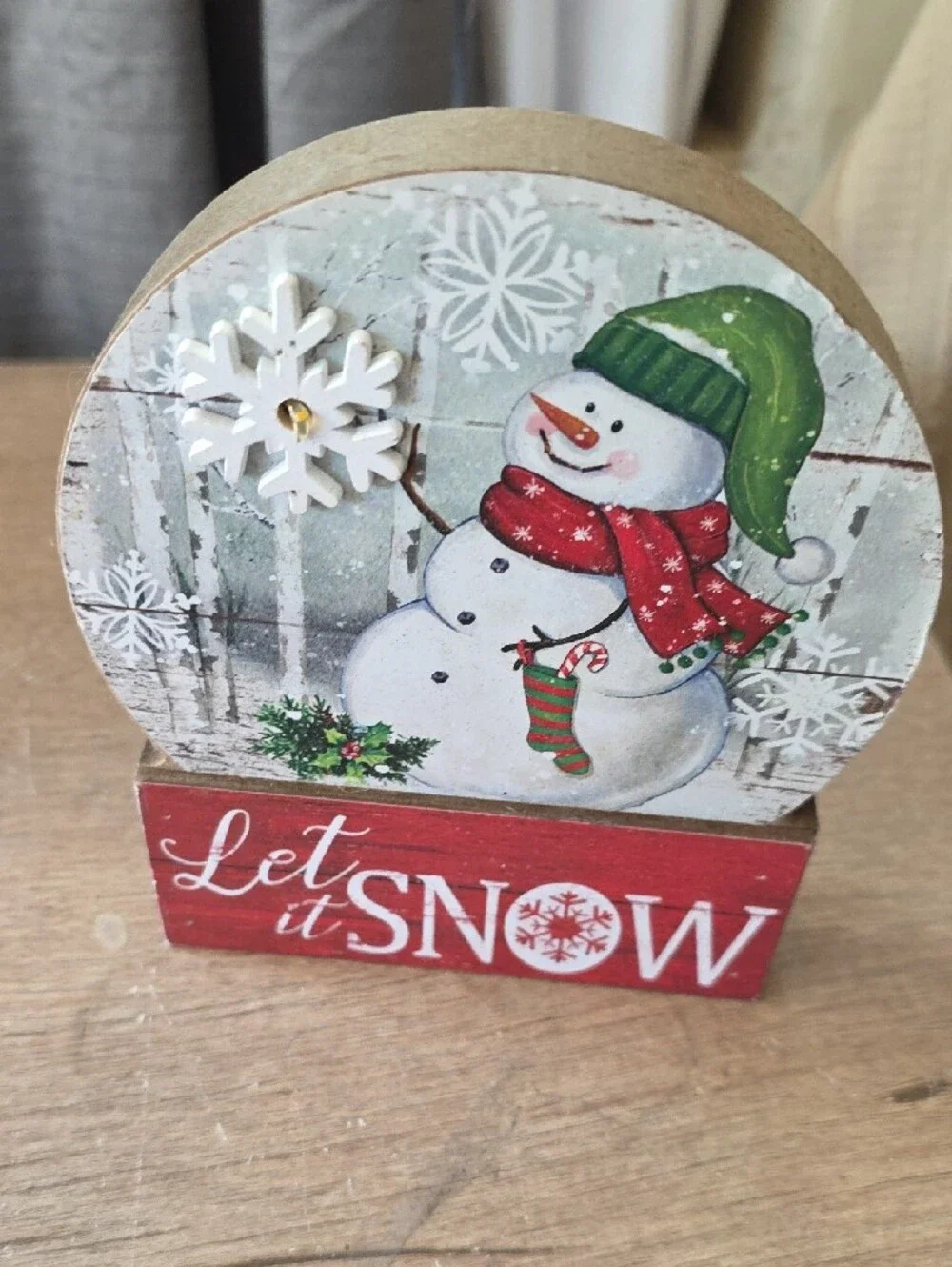 Sleeping On Snow red cheerful tabletop