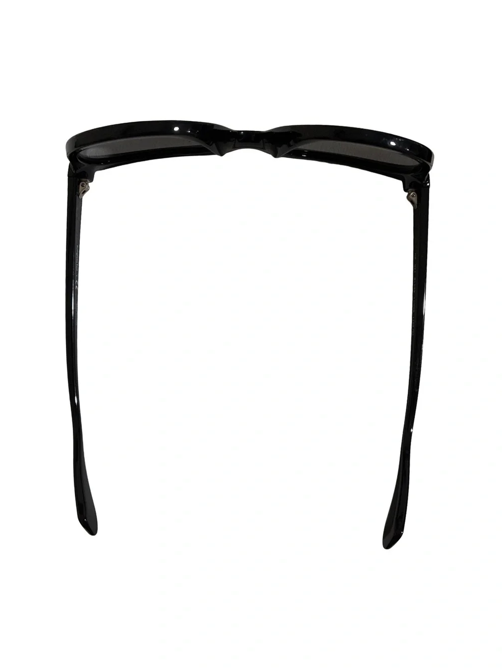 Sunglass Hut classic timeless