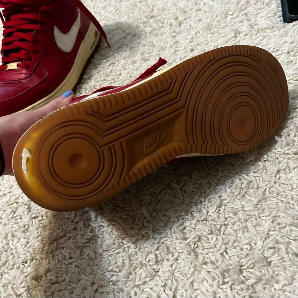 Mens Nike Air Force One Hi High Gym Red Perforated size 13