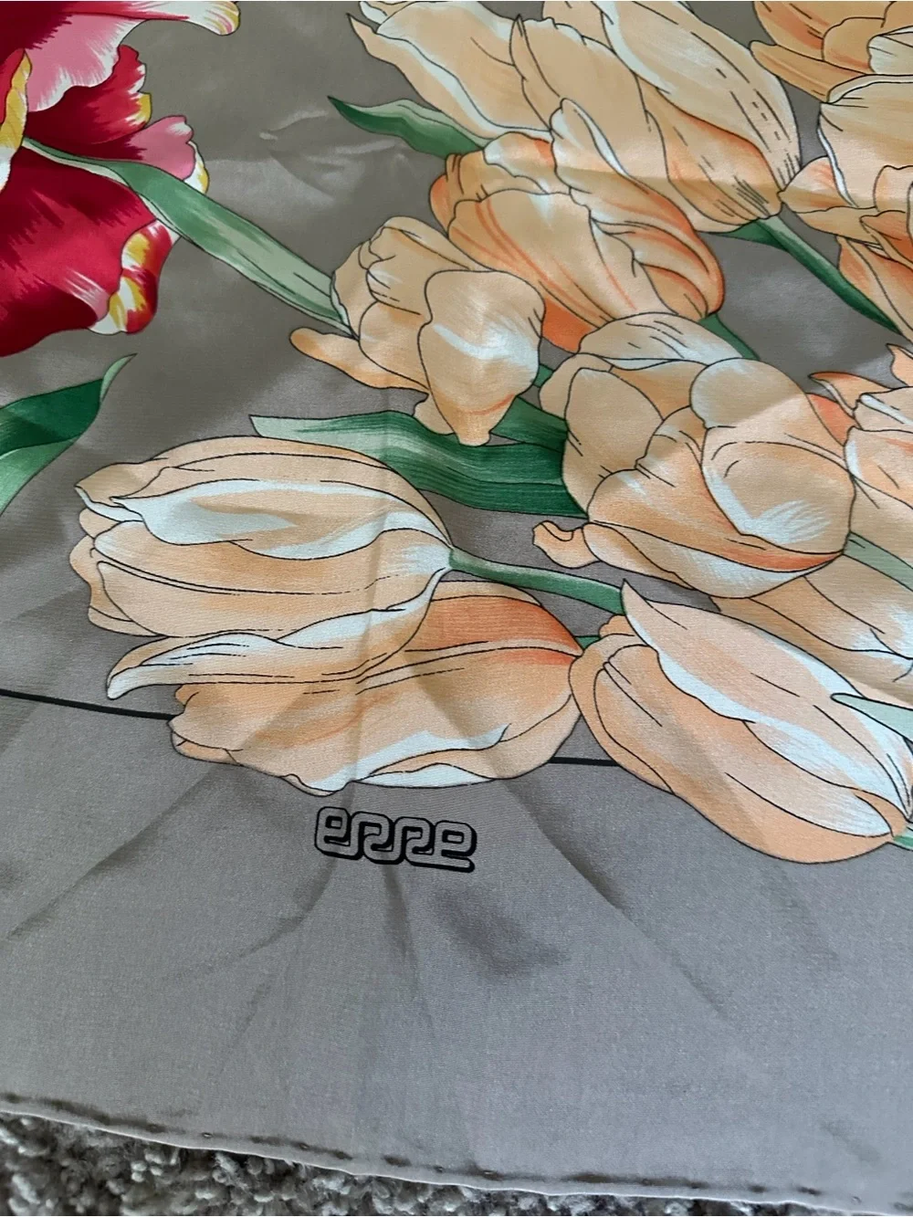 N/A elegant scarf