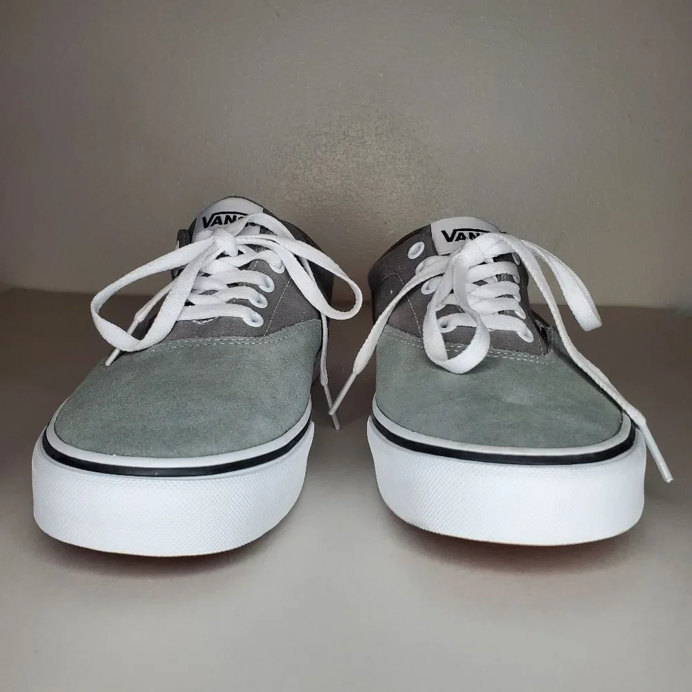 Vans men off
