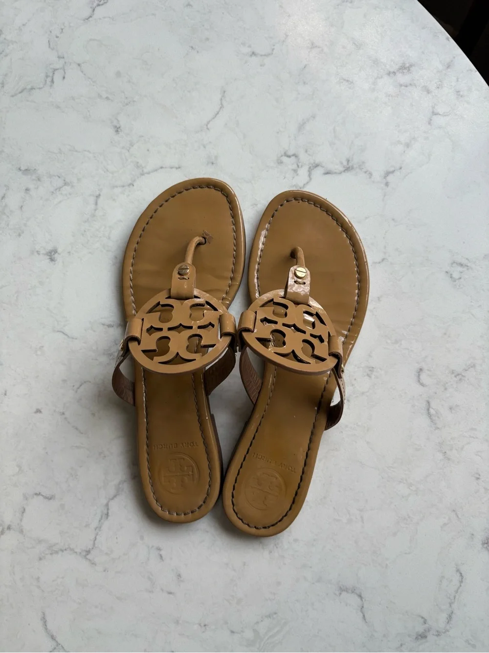 Tory Burch finish sandal tan