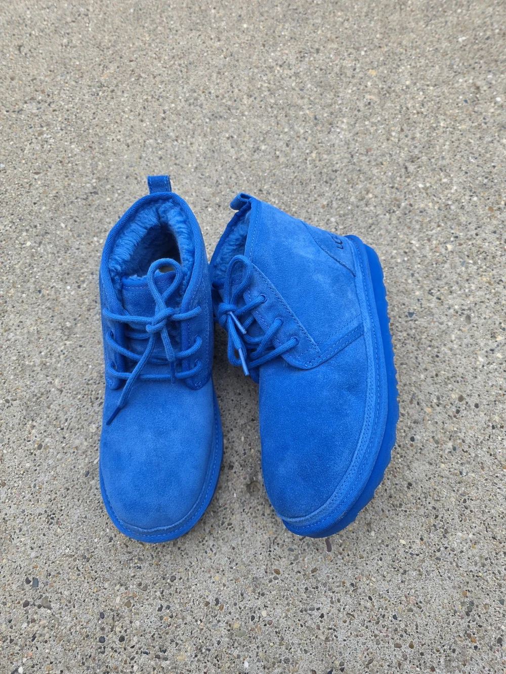 UGG bright love