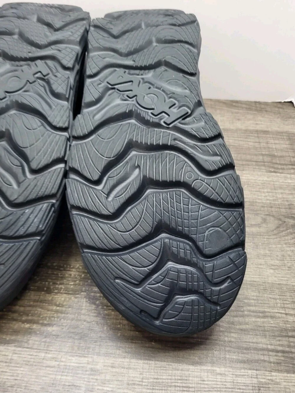 Hoka gently used