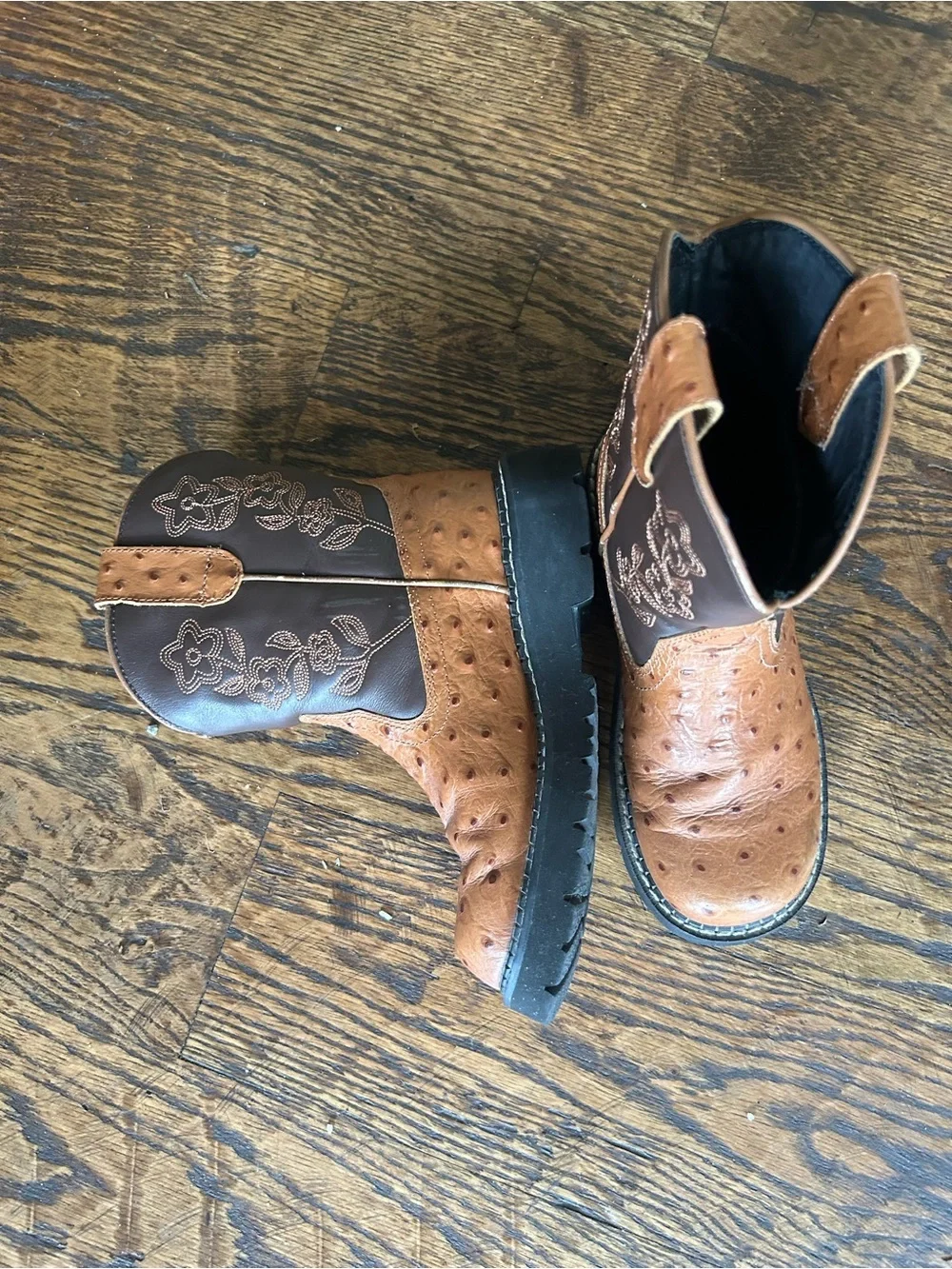 Ariat Fat Baby questions leave