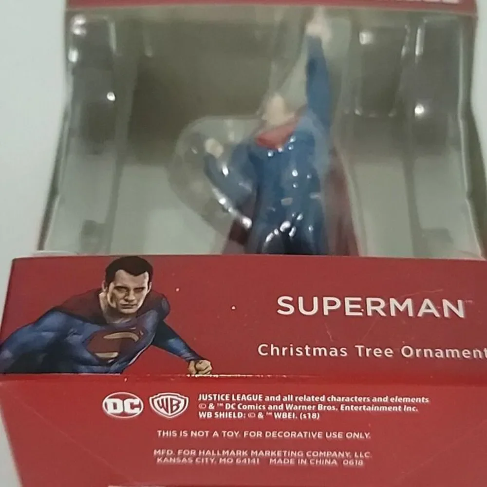 Hallmark Justice League SUPERMAN Flying Christmas Ornament Red Box NEW