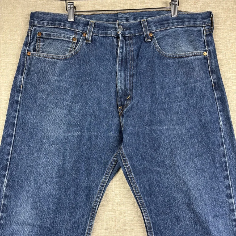 Levis leg 19