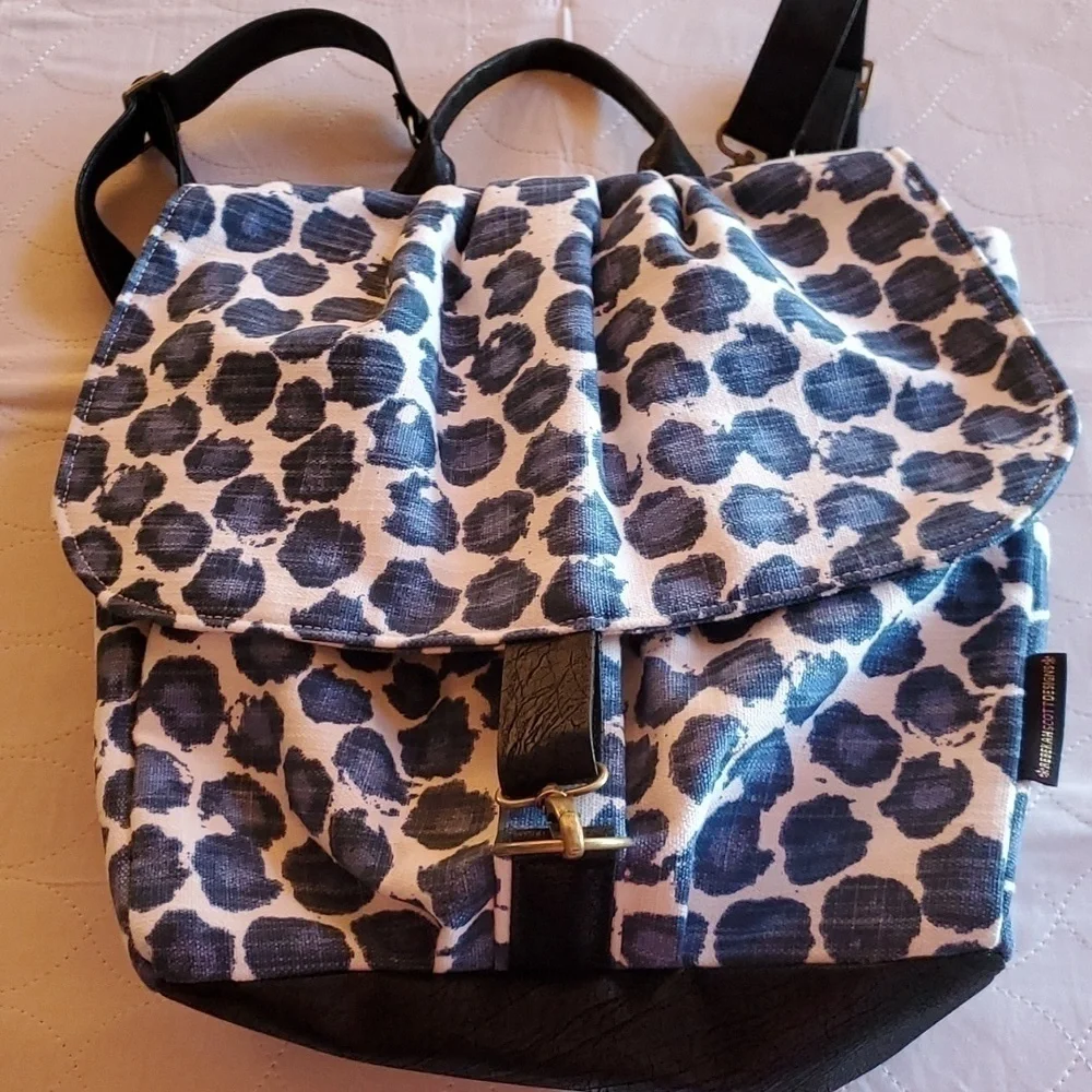 Rebekah Scott Designs Blue Leopard Petal Inside Lining Fabric Sz M/L‎ Backpack
